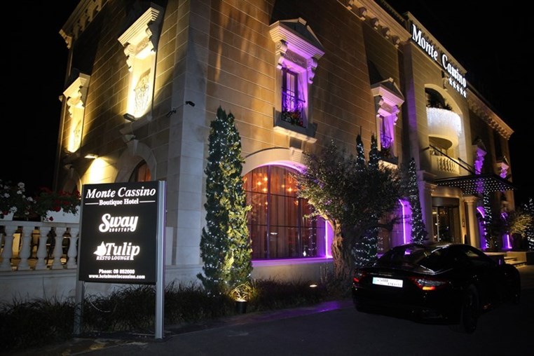 Moules et Frites at Monte Cassino